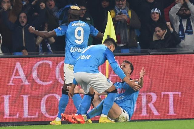 Serie A - osmaine lanza dos tiros y el Nápoles gana 5 - 1 a la Juventus