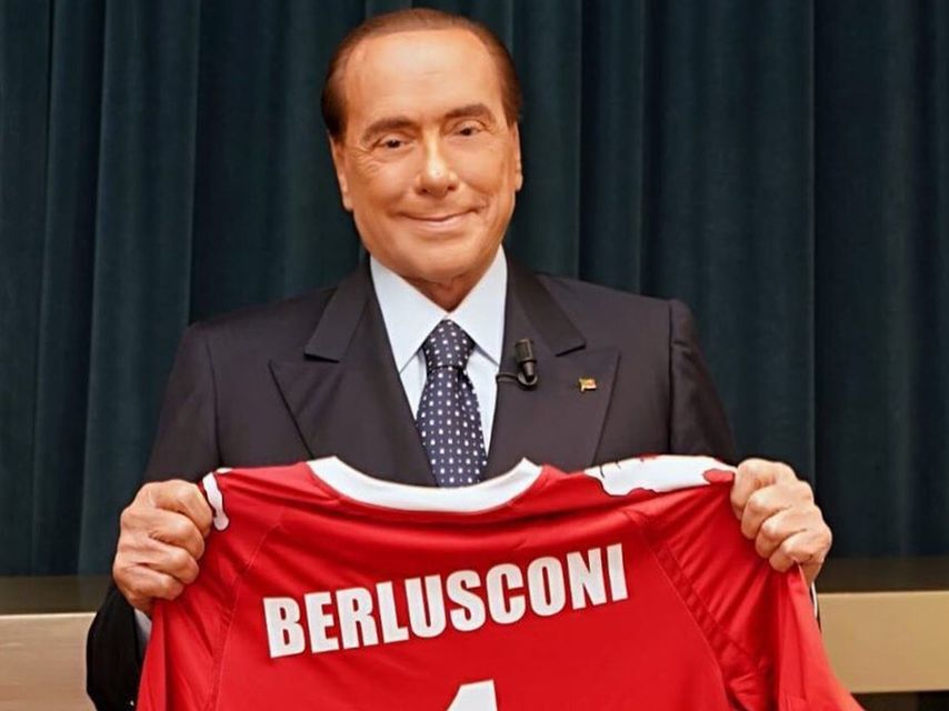 Berlusconi transforma el Monza 1912 a su imagen y semejanza: sin tatuajes y con peluquero propio