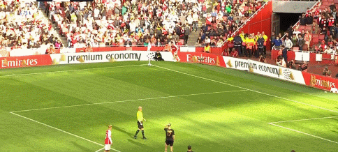 Emirates Cup - enketia rompe el penalti del arsenal 6 - 5 para ganar el campeonato de Mónaco