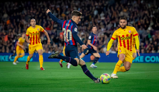 Liga - levante fuego mudo Araujo crea peligro el Barça lidera 0 - 0 Girona con 13 puntos