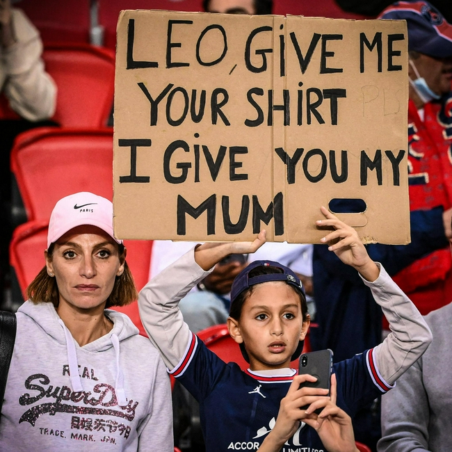 Los fans de la Liga de Campeones están dispuestos a cambiar a su madre por la camisa de Messi