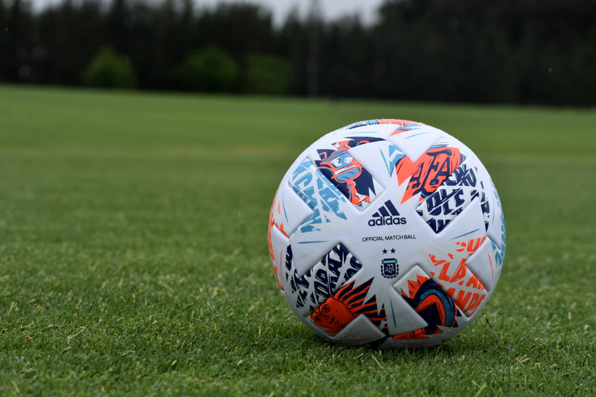 Argentum 2021 - pelota oficial para partidos de Liga y Copa Argentina