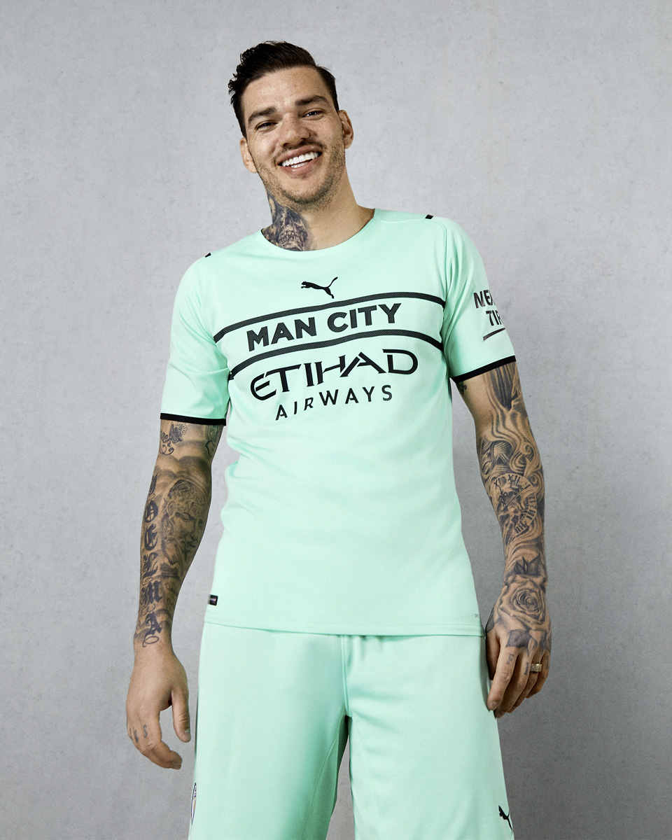Segunda camisa de Manchester City 2021 - 22