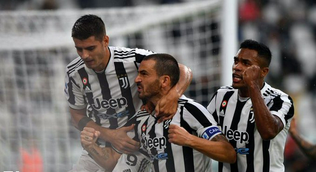 Serie A - didbara goles pase de locatelli a Juventus 3 - 2 victorias consecutivas