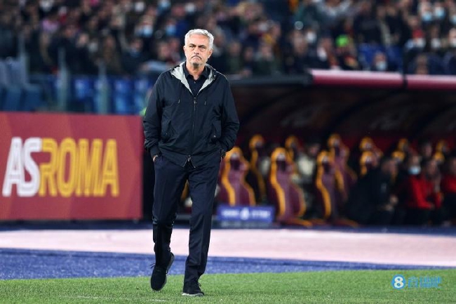 Mourinho: Roma no puede ganar este juego con un sustituto.