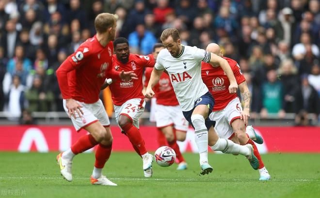 Premier League - Kane doble sonó Son Heung - min para romper el Tottenham 3 - 1 Nottingham Forest