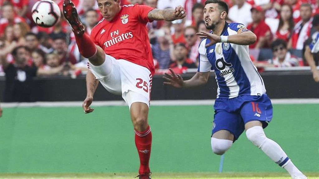 El Benfica, multado por poner en su estadio el pasodoble 'España cañí'