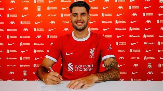 Oficial: 70 millones de Liverpool firman a sobosloy con el número 8