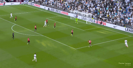 Premier League - Sarr marca Martínez oolong Manchester United 0 - 2 Tottenham
