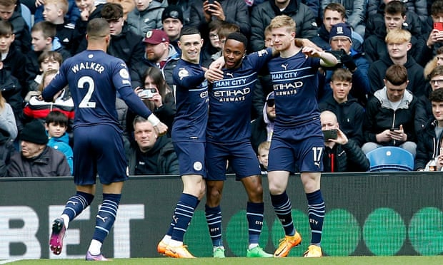 Premier League - Tintin goles Sterling 2 asistencias Manchester City 2 - 0 todavía lidera 1 punto
